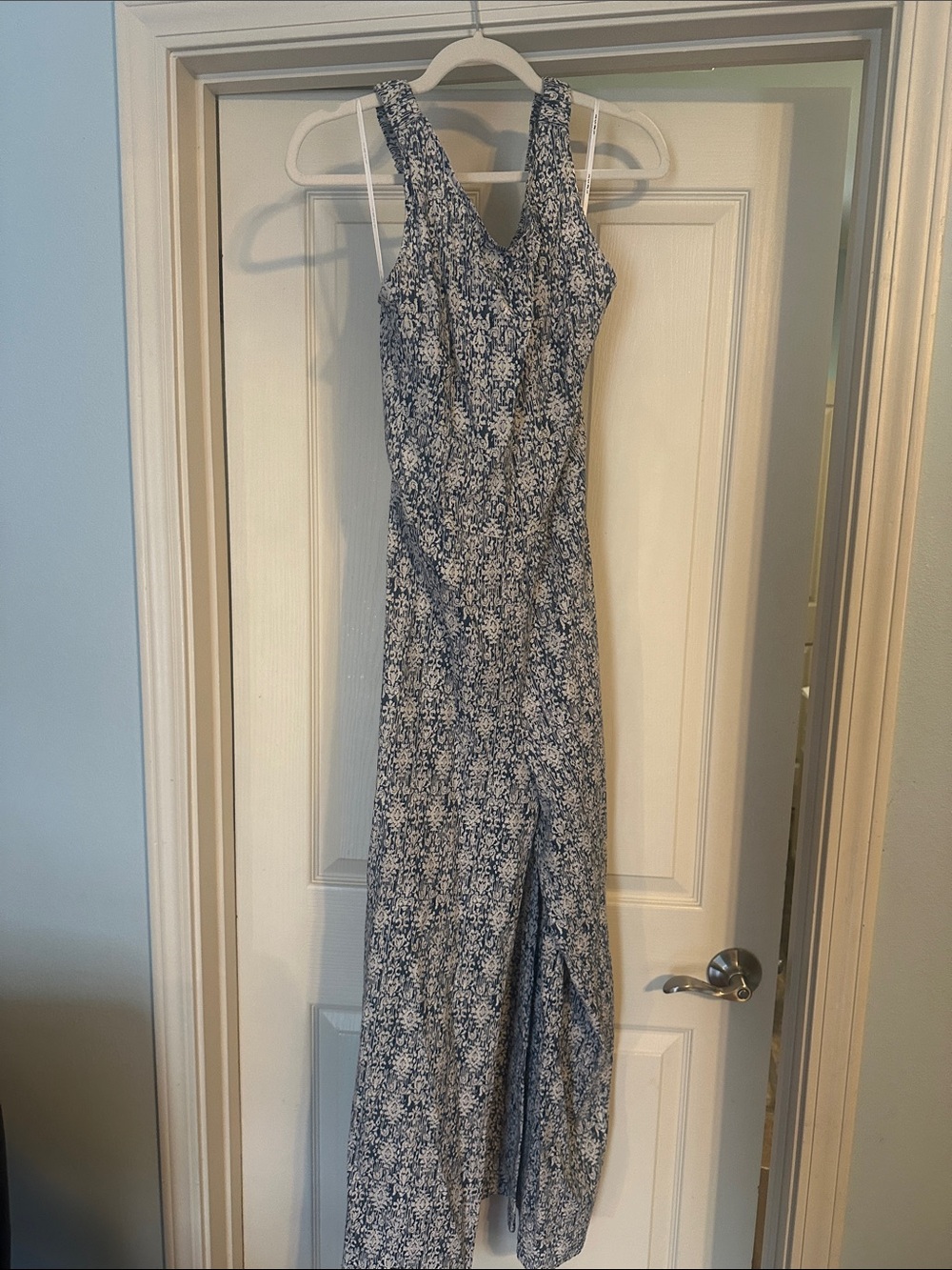 Sadie & Sage Navy Floral V-Neck Wide-Leg Jumpsuit